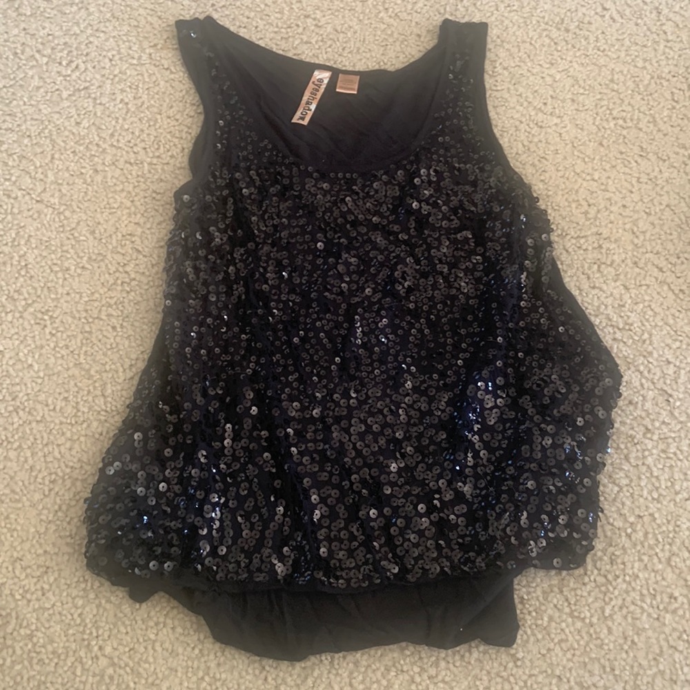 Size large black sequin tank top never worn
